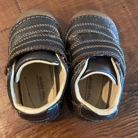 STRIDE RITE soft motion walking shoes - Picture 3 of 6